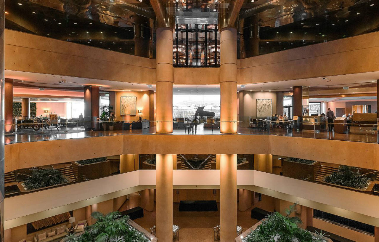 인터컨티넨탈 애들레이드 호텔 외부 사진 The lobby of the hotel